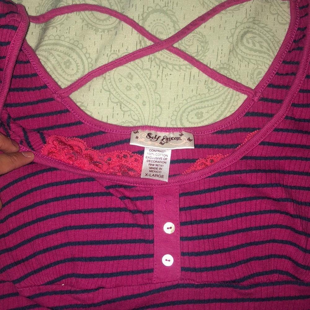 Pink top - Picture 2 of 4